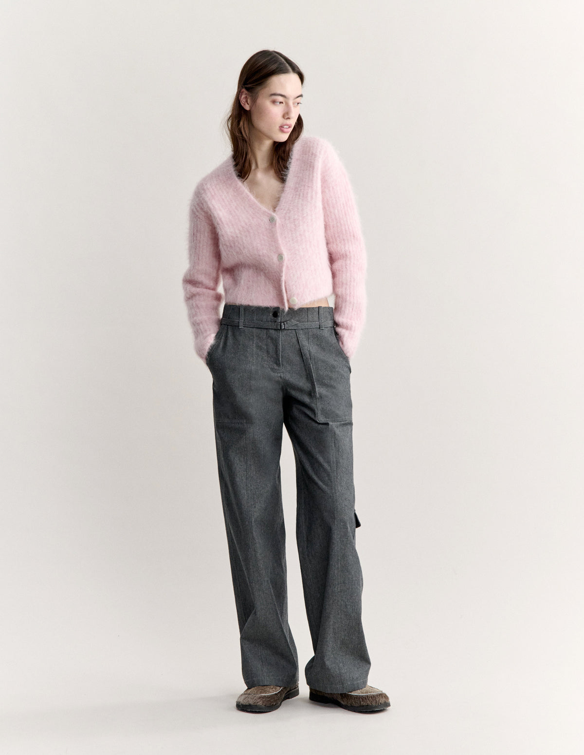 FLUFFY ALPACA CROPPED CARDIGAN