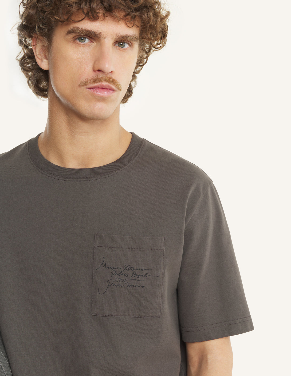 POETIC SCRIPT COMFORT TEE-SHIRT