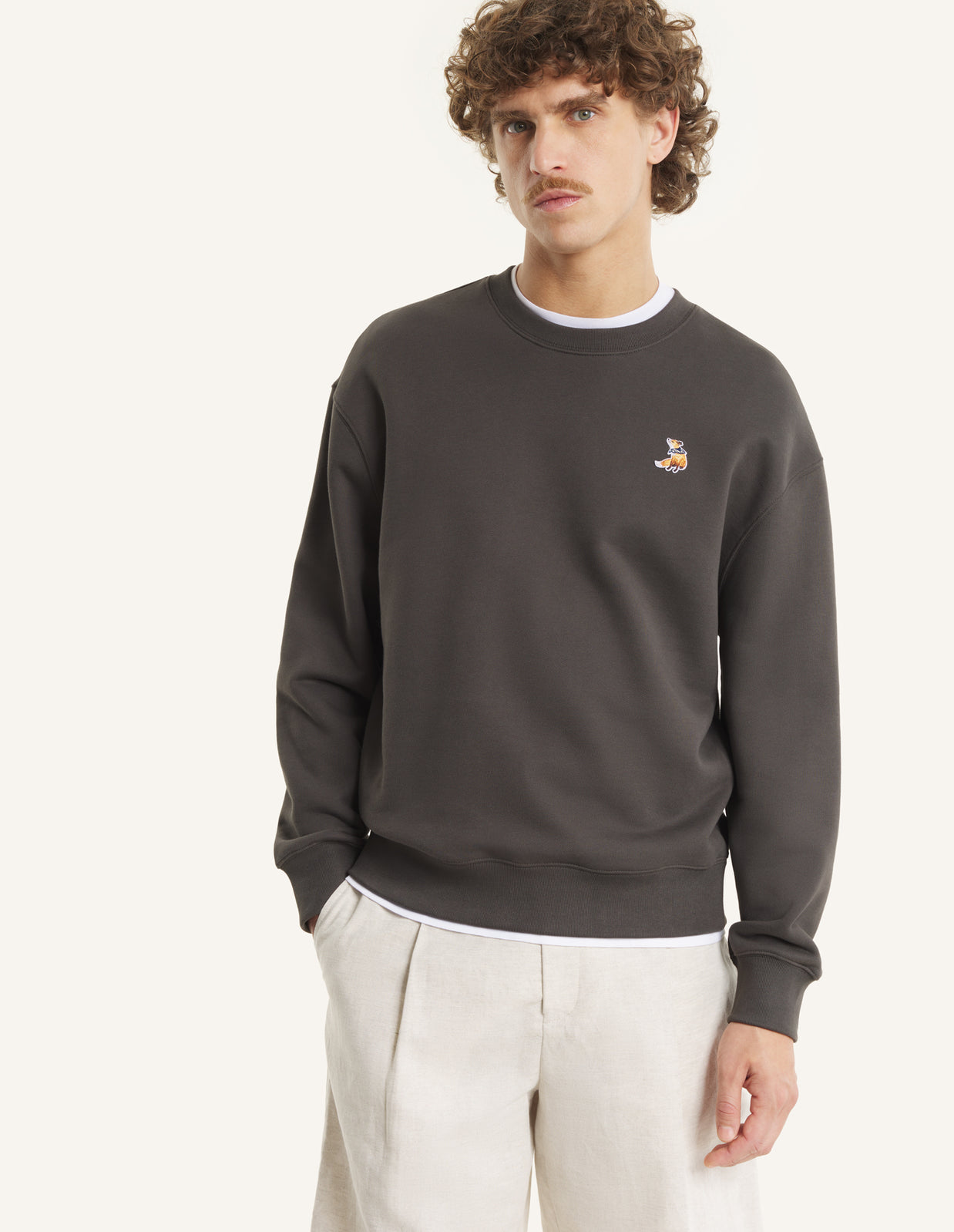 DREAMING FOX COMFORT SWEATSHIRT