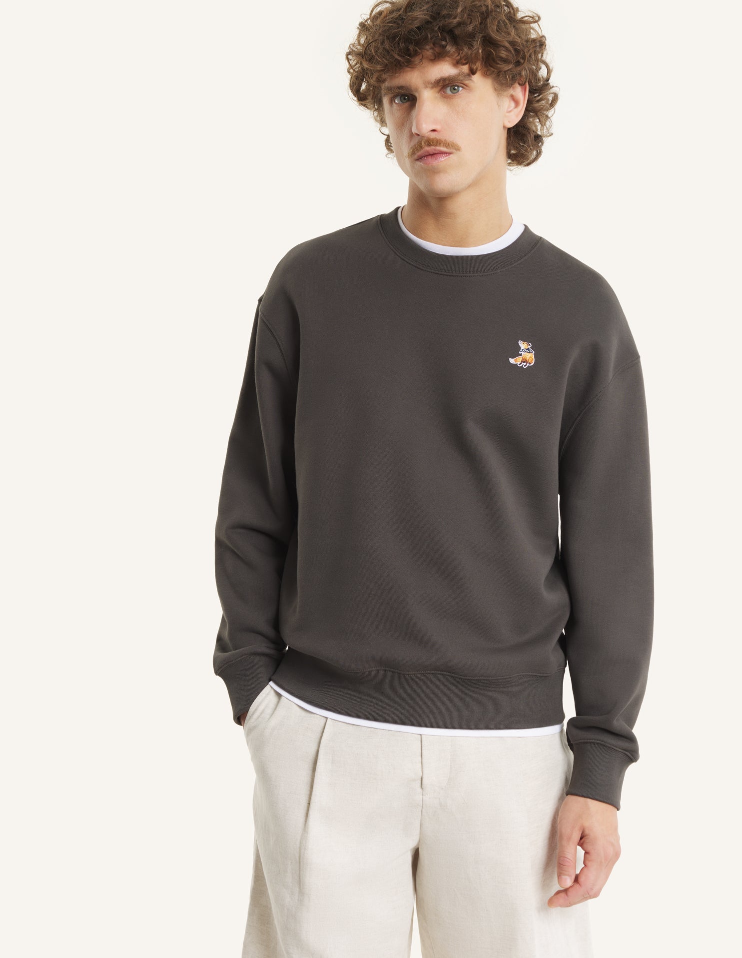 DREAMING FOX COMFORT SWEATSHIRT