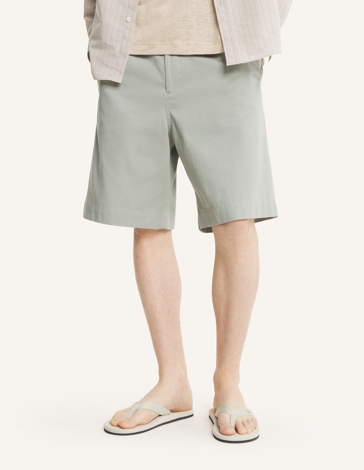 ELASTICATED BERMUDA