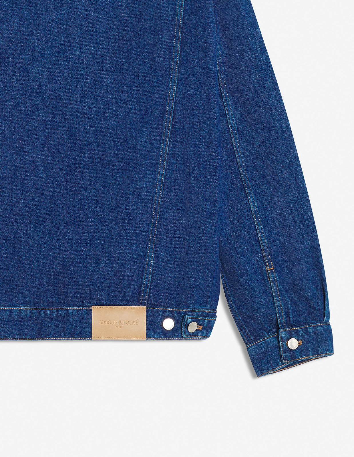 DENIM TRUCKER JACKET
