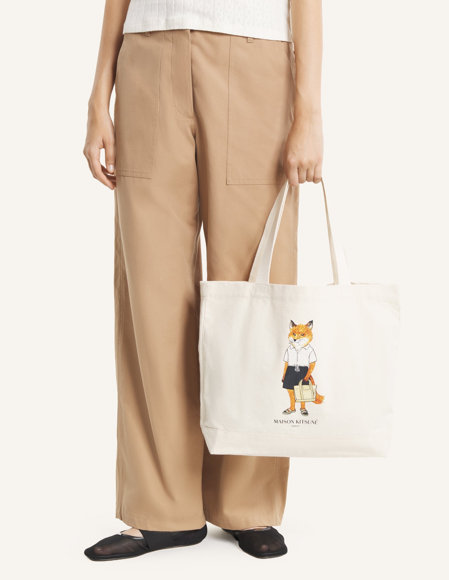 DRESSED FOX TOTE