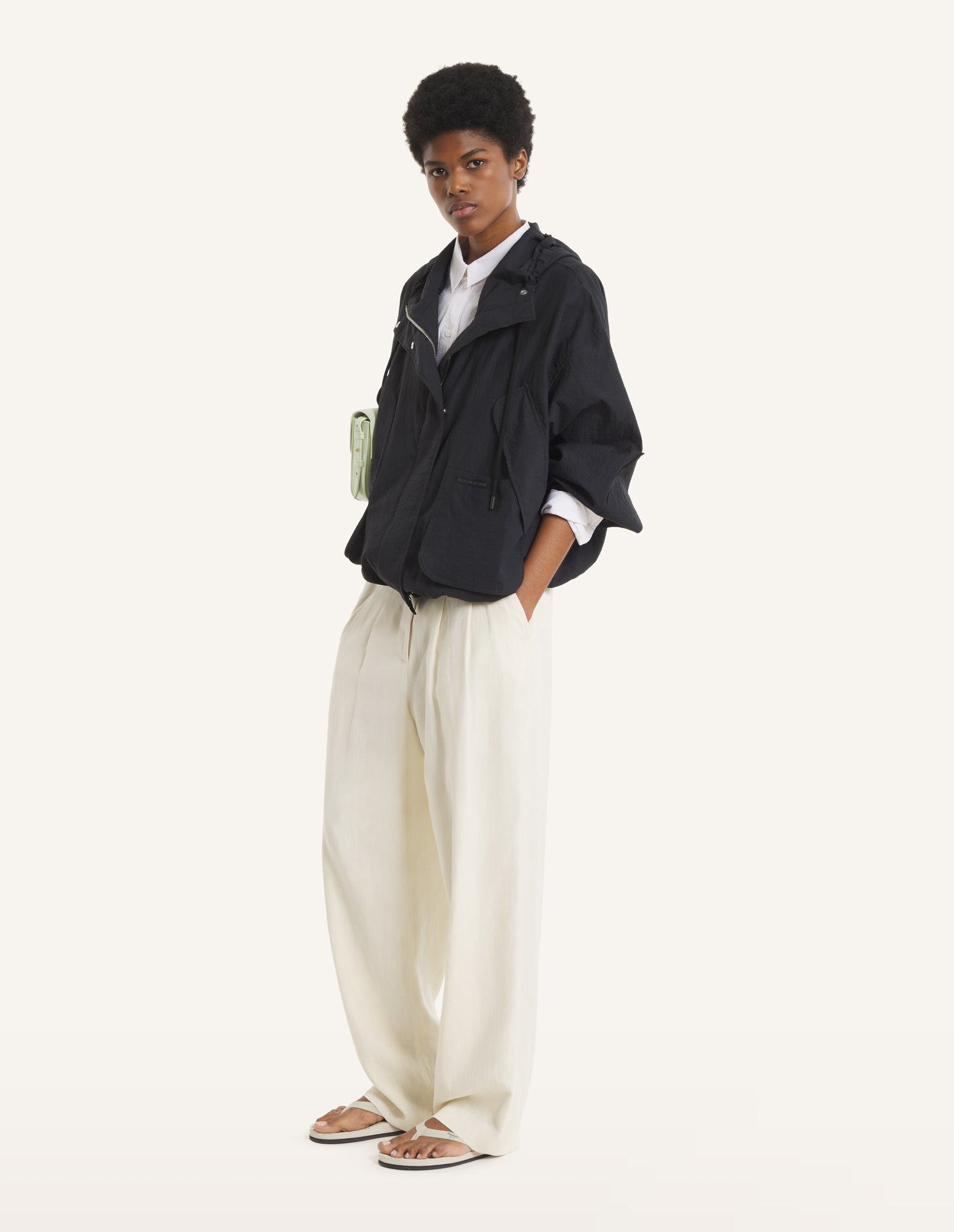 SPORTY WINDBREAKER