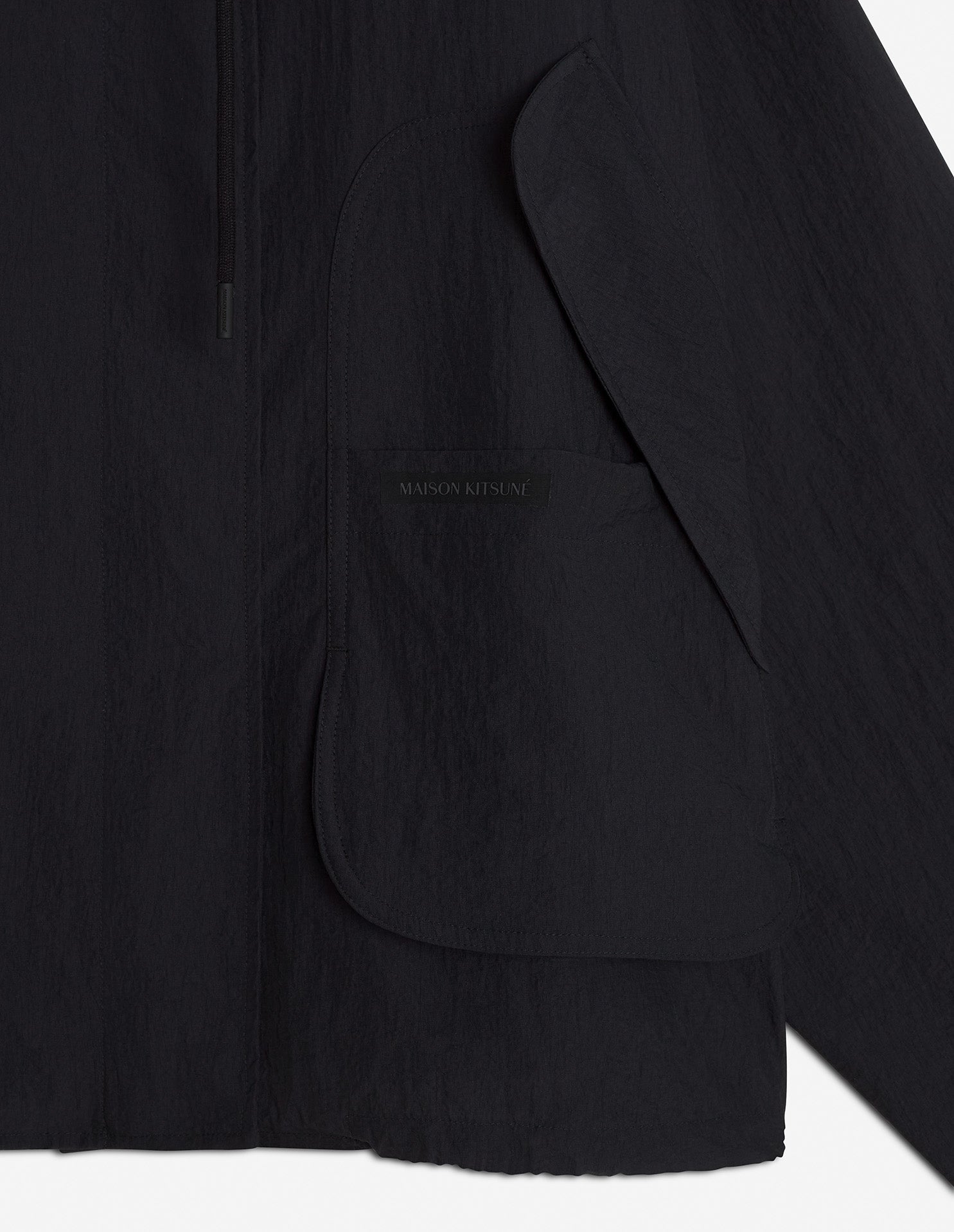 SPORTY WINDBREAKER